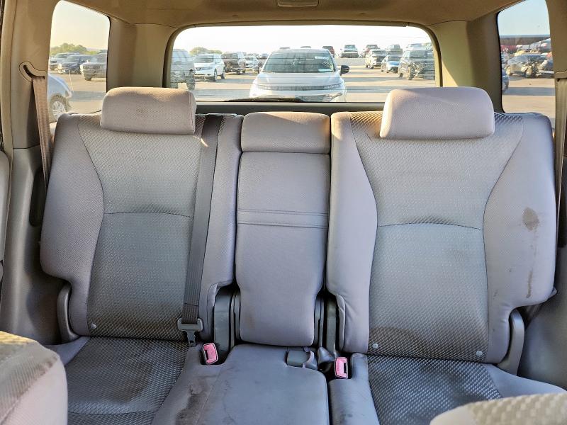 Photo 10 from auction – 2006 TOYOTA HIGHLANDER with VIN JTEGP21A160102389