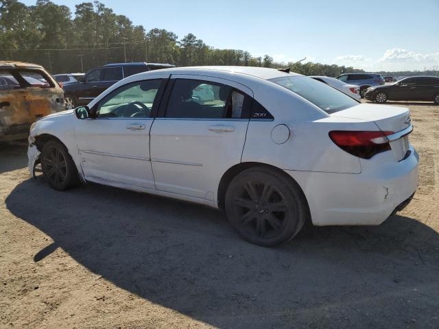 Photo 2 from auction – 2013 CHRYSLER 200 TOURIN with VIN 1C3CCBBB4DN656150