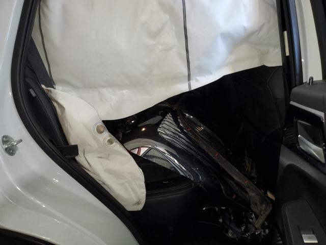 Photo 11 from auction – 2024 MITSUBISHI OUTLANDER with VIN JA4J4VA89RZ074434