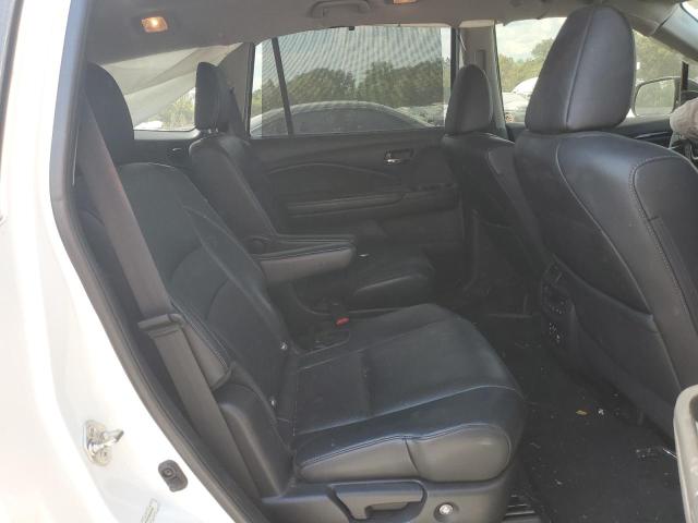 Photo 11 from auction – 2016 HONDA PILOT ELITE with VIN 5FNYF6H03GB002006