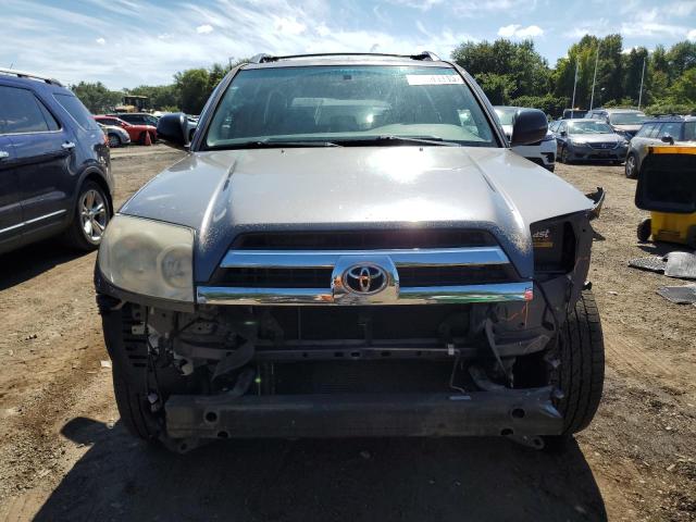 Photo 5 from auction – 2005 TOYOTA 4RUNNER SR with VIN JTEBU14R150066166