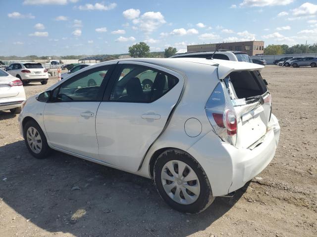 Photo 2 from auction – 2014 TOYOTA PRIUS C with VIN JTDKDTB37E1568057
