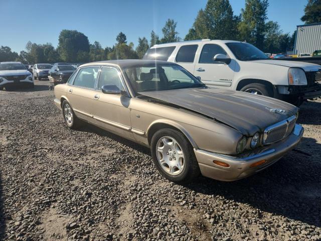 Photo 4 from auction – 2001 JAGUAR XJL with VIN SAJDA24C81LF35189