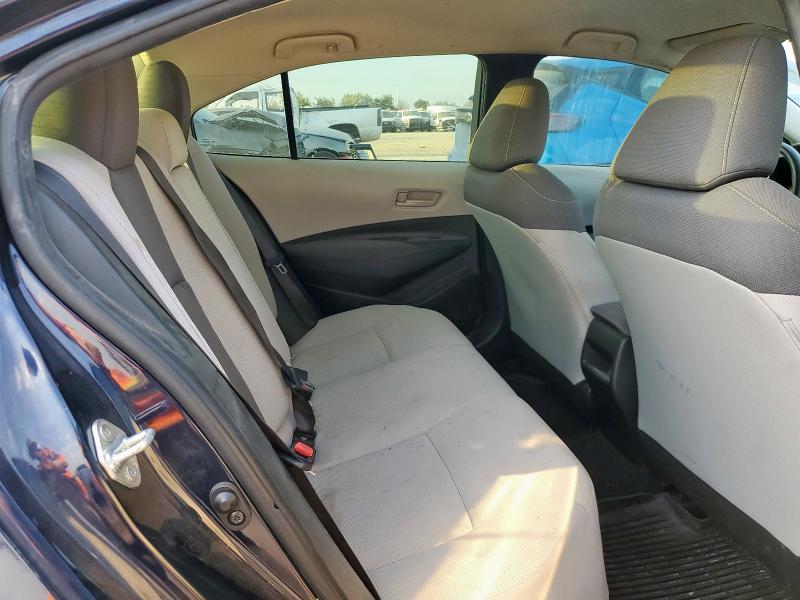 Photo 10 from auction – 2022 TOYOTA COROLLA LE with VIN 5YFEPMAEXNP333497