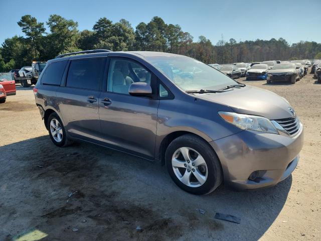 Photo 4 from auction – 2013 TOYOTA SIENNA LE with VIN 5TDKK3DC1DS398458