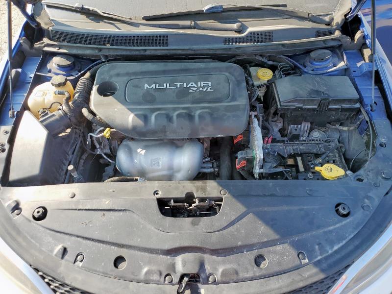 Photo 11 from auction – 2016 CHRYSLER 200 LIMITE with VIN 1C3CCCAB3GN185085