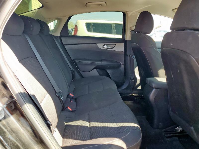 Photo 10 from auction – 2019 KIA FORTE FE with VIN 3KPF24AD5KE056037
