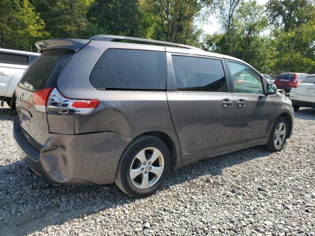 Photo 3 from auction – 2013 TOYOTA SIENNA LE with VIN 5TDKK3DC7DS361673