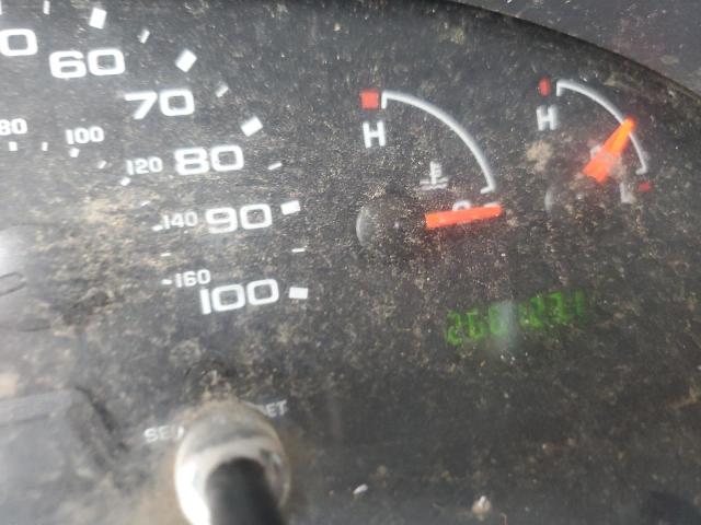 Photo 9 from auction – 2005 FORD ECONOLINE E250 VAN with VIN 1FTNS24W95HA82538