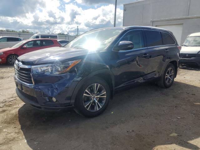 TOYOTA HIGHLANDER 2016 with VIN 5TDJKRFH8GS275901 - Photo from auction
