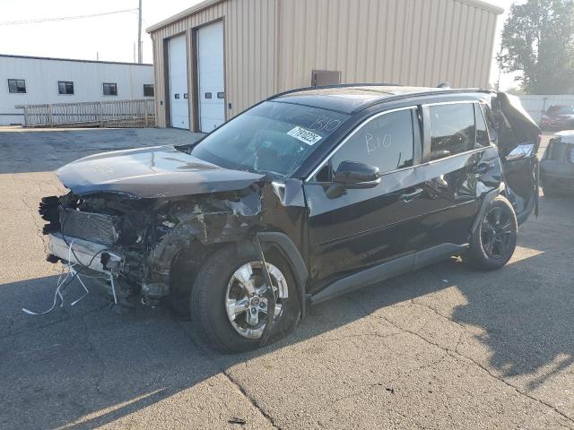 TOYOTA RAV4 XLE 2019 with VIN 2T3P1RFV3KW074336 - Photo from auction