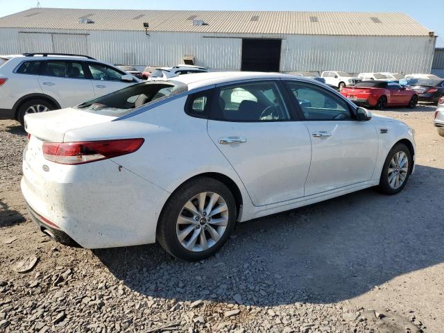 Photo 3 from auction – 2018 KIA OPTIMA LX with VIN 5XXGT4L32JG253260