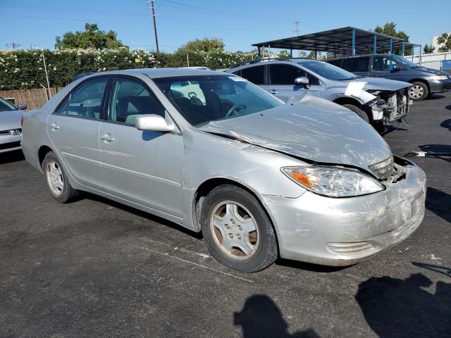 Photo 4 from auction – 2002 TOYOTA CAMRY LE with VIN 4T1BF30K82U518925