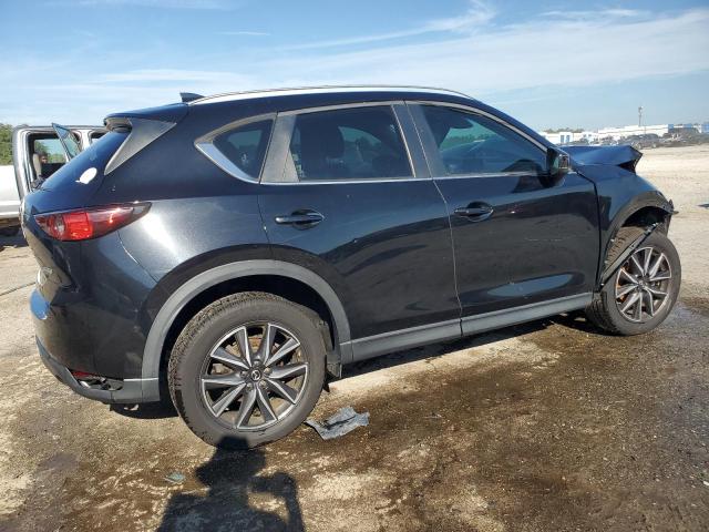 Photo 3 from auction – 2018 MAZDA CX-5 TOURI with VIN JM3KFACM4J1336751