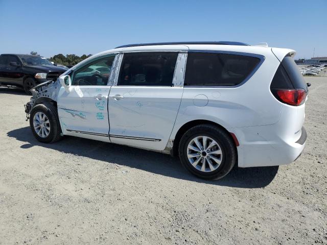 Photo 2 from auction – 2018 CHRYSLER PACIFICA T with VIN 2C4RC1BG3JR228421