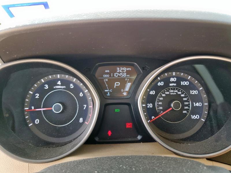 Photo 9 from auction – 2012 HYUNDAI ELANTRA GL with VIN 5NPDH4AE4CH150423