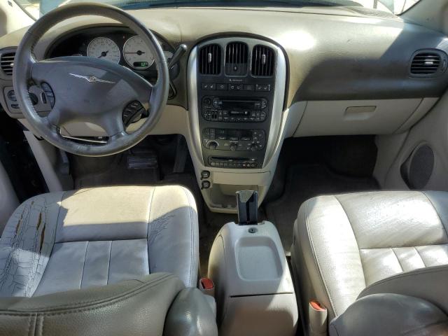 Photo 8 from auction – 2005 CHRYSLER TOWN & COU with VIN 2C4GP54L05R514794