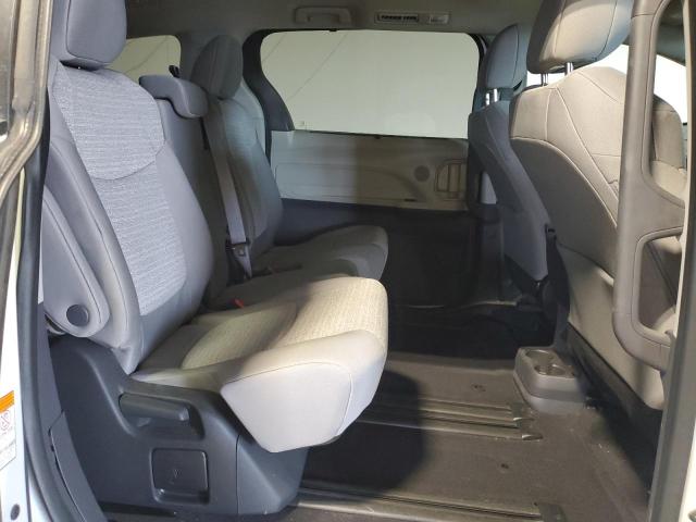 Photo 11 from auction – 2023 TOYOTA SIENNA LE with VIN 5TDKSKFC9PS074167