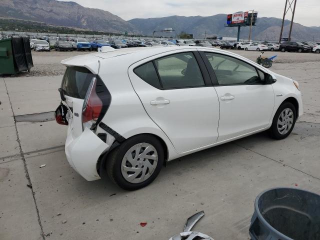 Photo 3 from auction – 2016 TOYOTA PRIUS C with VIN JTDKDTB38G1118405