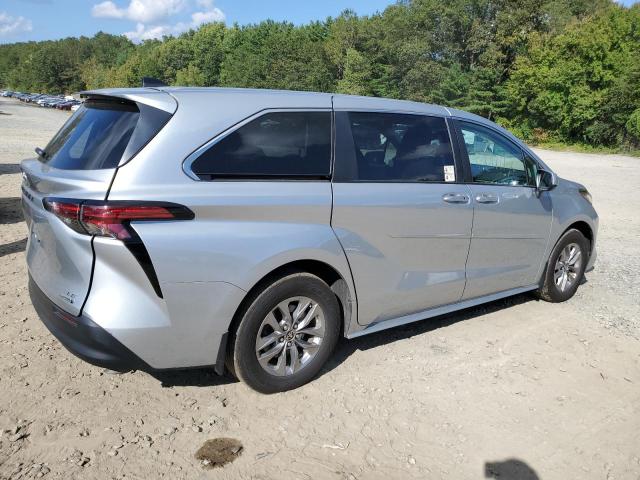 Photo 3 from auction – 2022 TOYOTA SIENNA LE with VIN 5TDKSKFC2NS068787