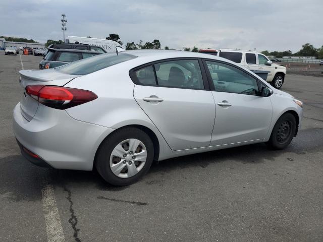 Photo 3 from auction – 2017 KIA FORTE LX with VIN 3KPFL4A72HE109826