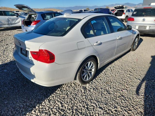 Photo 3 from auction – 2010 BMW 328 XI with VIN WBAPK7C53AA462389