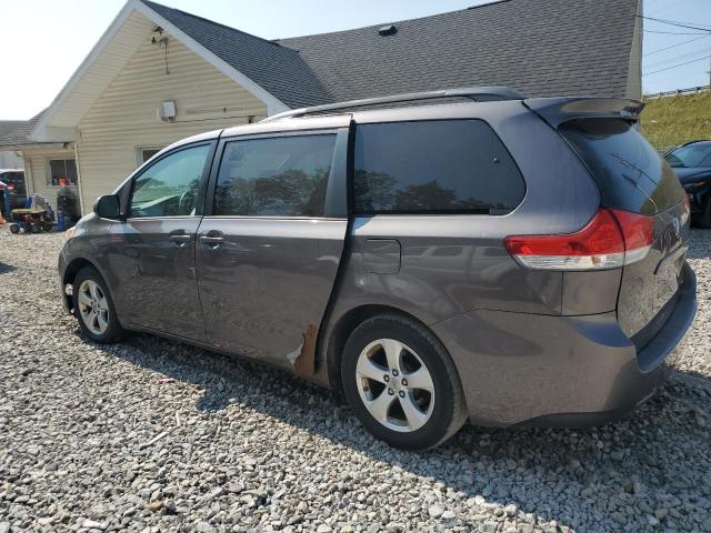 Photo 2 from auction – 2013 TOYOTA SIENNA LE with VIN 5TDKK3DC7DS361673