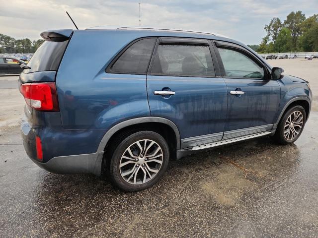 Photo 3 from auction – 2015 KIA SORENTO EX with VIN 5XYKU4A79FG597880