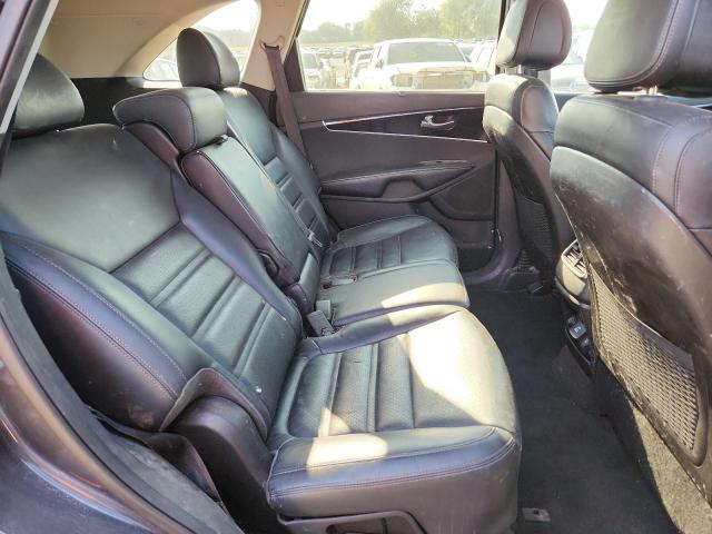 Photo 11 from auction – 2016 KIA SORENTO EX with VIN 5XYPH4A10GG045062