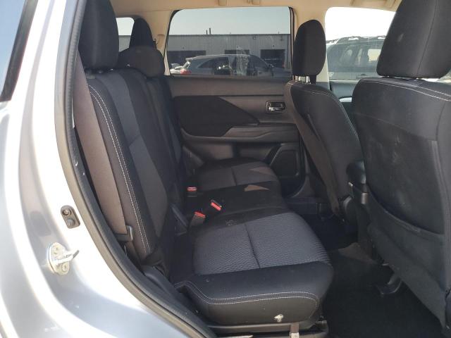 Photo 11 from auction – 2016 MITSUBISHI OUTLANDER with VIN JA4AZ3A34GZ045964