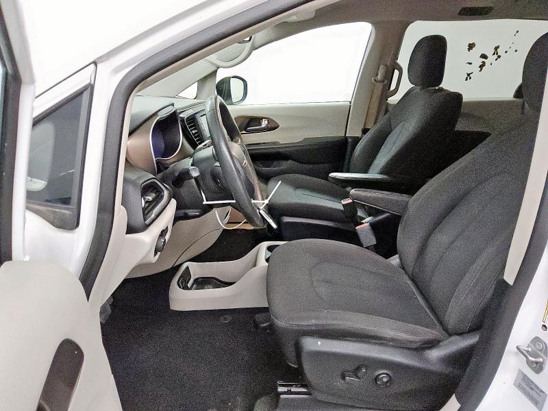 Photo 7 from auction – 2017 CHRYSLER PACIFICA L with VIN 2C4RC1CG8HR764922