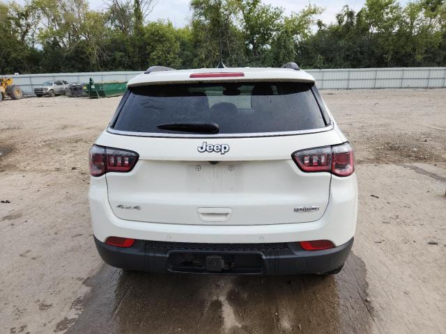 Photo 6 from auction – 2018 JEEP COMPASS LATITUDE with VIN 3C4NJDBB9JT331317