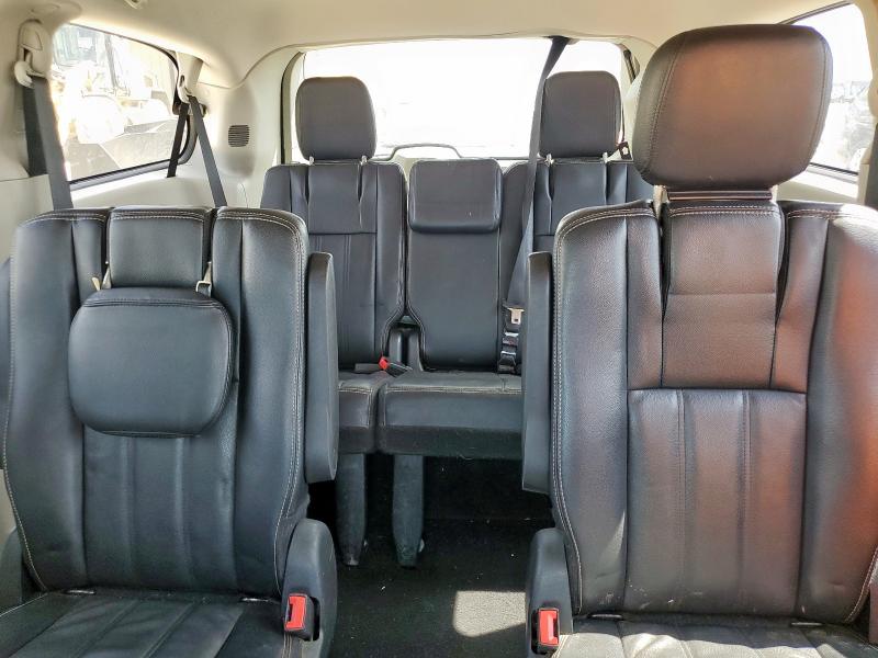 Photo 10 from auction – 2014 CHRYSLER TOWN & COU with VIN 2C4RC1BG7ER207075