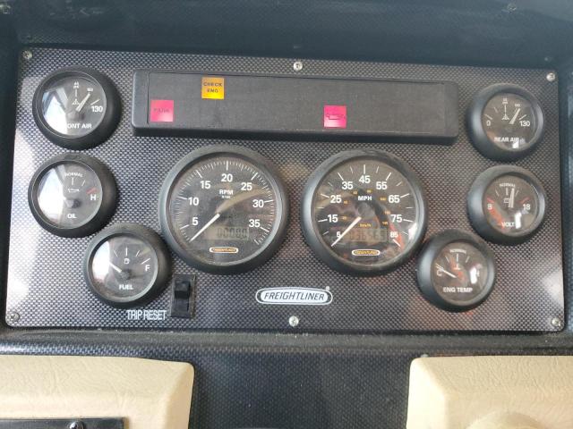 Photo 8 from auction – 2001 FLEETWOOD ENTERPRISES EXPEDITION CLASS A MOTORHO with VIN 4UZ6EFBC9YCH38510