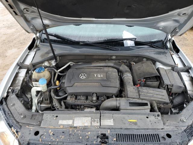 Photo 11 from auction – 2015 VOLKSWAGEN PASSAT S with VIN 1VWAT7A39FC014657