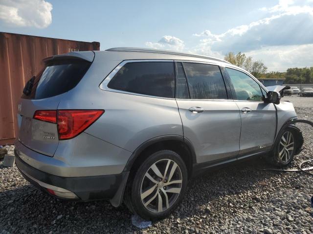Photo 3 from auction – 2017 HONDA PILOT TOUR with VIN 5FNYF6H94HB068161
