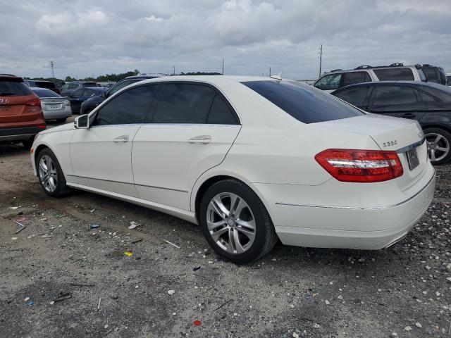 Photo 2 from auction – 2010 MERCEDES-BENZ E 550 with VIN WDDHF7CB9AA186307
