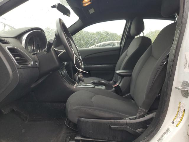 Photo 7 from auction – 2014 CHRYSLER 200 LX with VIN 1C3CCBAB2EN211120