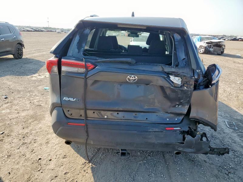 Photo 6 from auction – 2019 TOYOTA RAV4 LE with VIN JTMH1RFV0KD014399