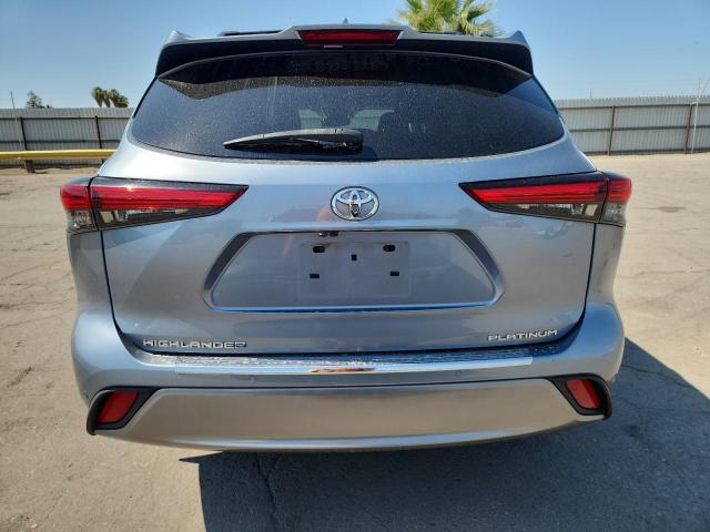 Photo 6 from auction – 2021 TOYOTA HIGHLANDER with VIN 5TDFZRAHXMS073470