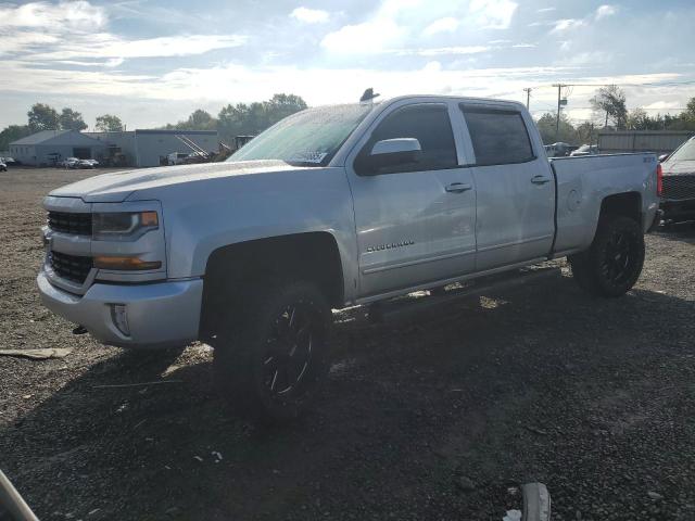 CHEVROLET SILVERADO 2017 with VIN 3GCUKREC4HG141552 - Photo from auction