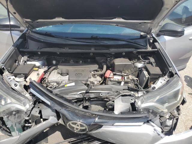 Photo 11 from auction – 2018 TOYOTA RAV4 LE with VIN 2T3ZFREVXJW417704
