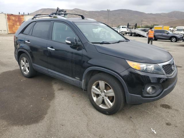 Photo 4 from auction – 2013 KIA SORENTO EX with VIN 5XYKUDA28DG412011
