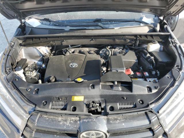 Photo 12 from auction – 2017 TOYOTA HIGHLANDER with VIN 5TDJZRFH9HS452792