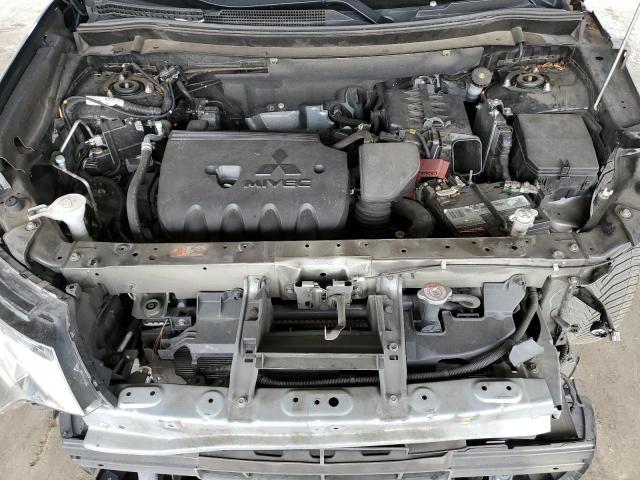 Photo 12 from auction – 2017 MITSUBISHI OUTLANDER with VIN JA4AD3A30HZ042947