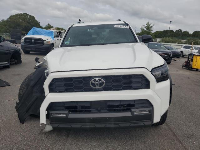 Фото 5 с аукциона – 2025 TOYOTA 4RUNNER SR с VIN JTEVA5BR3S5014259