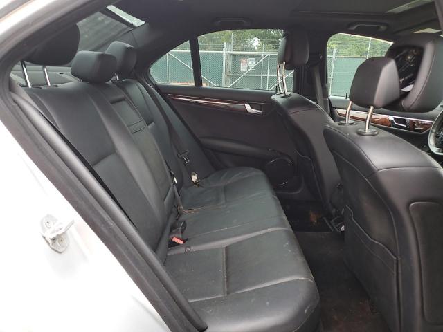 Photo 10 from auction – 2011 MERCEDES-BENZ 300 C with VIN WDDGF8BB5BR145209