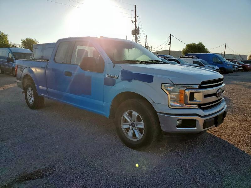 Photo 4 from auction – 2018 FORD F150 SUPER CAB with VIN 1FTEX1CB0JKF17972