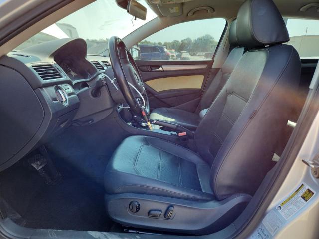 Photo 7 from auction – 2015 VOLKSWAGEN PASSAT S with VIN 1VWAS7A35FC110031