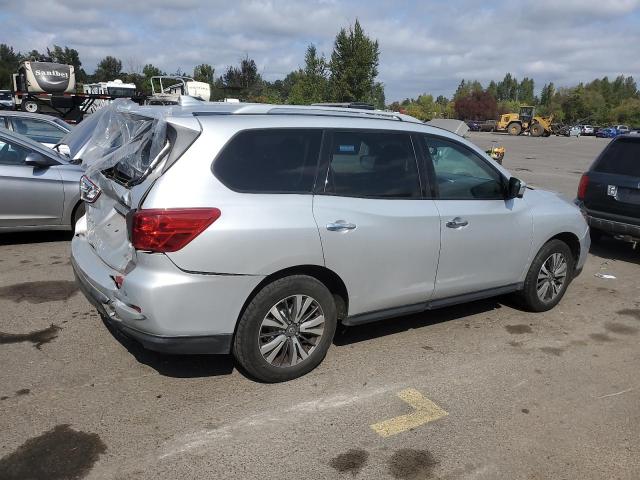 Photo 3 from auction – 2019 NISS PATHFINDER with VIN 5N1DR2MM0KC613734